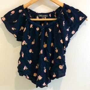 Billabong Ditzy Floral Pattern Crop Top Frilly Neckline Black Size Small.